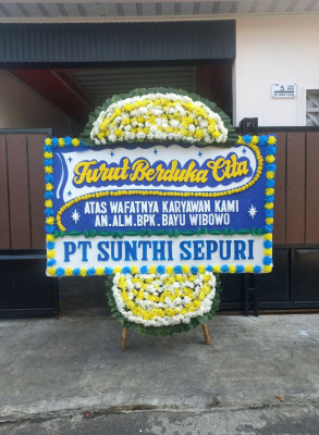 Papan Bunga Duka di Pulau Hanaut